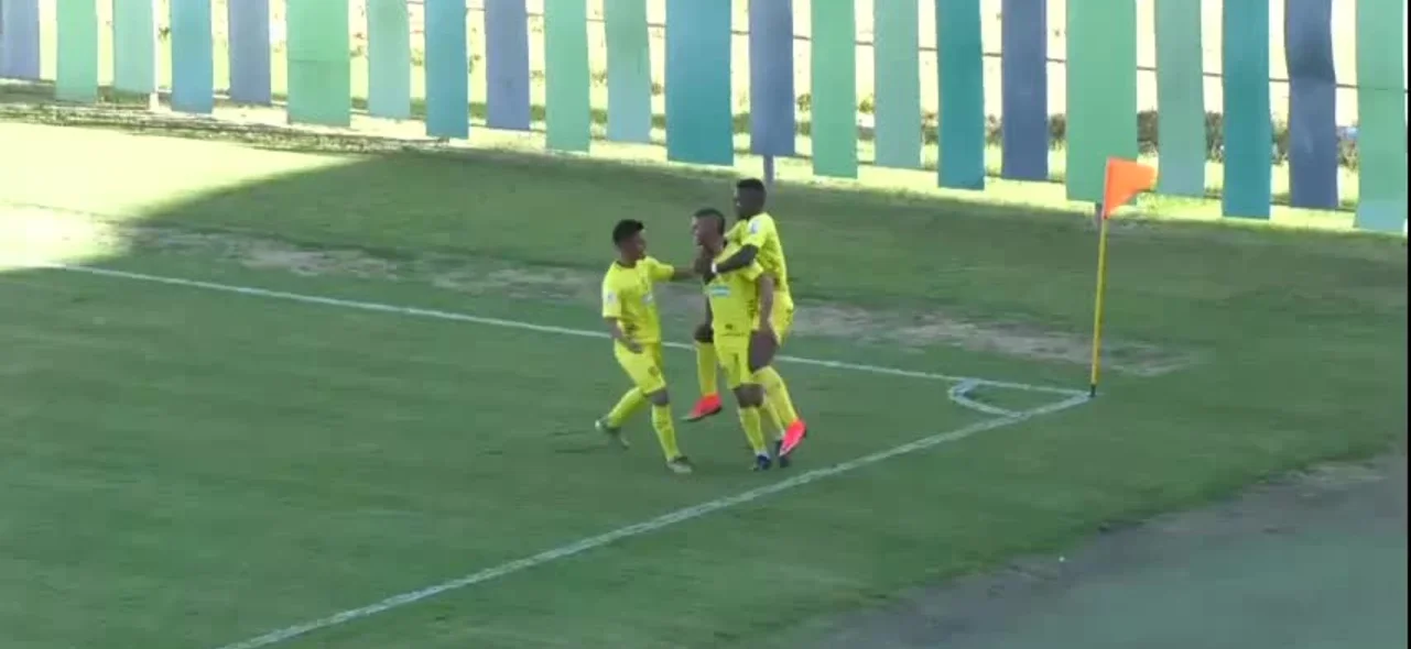 Leones celebra el triunfo sobre Valledupar