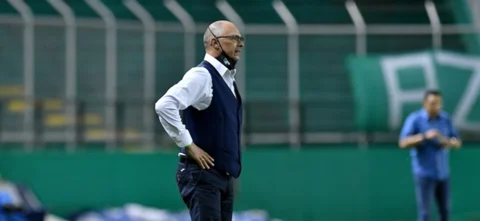 Alfredo Arias, técnico de Cali. / Foto: VizzorImage - Nelson Ríos