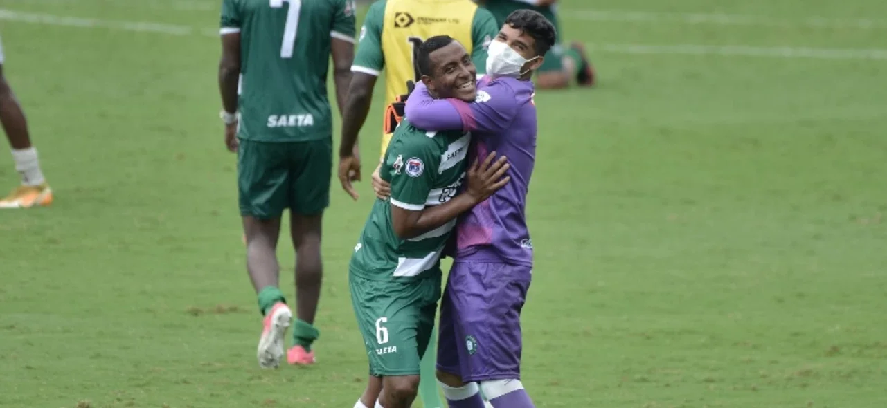 Valledupar celebrando el triunfo sobre Atlético / Foto VizzorImage