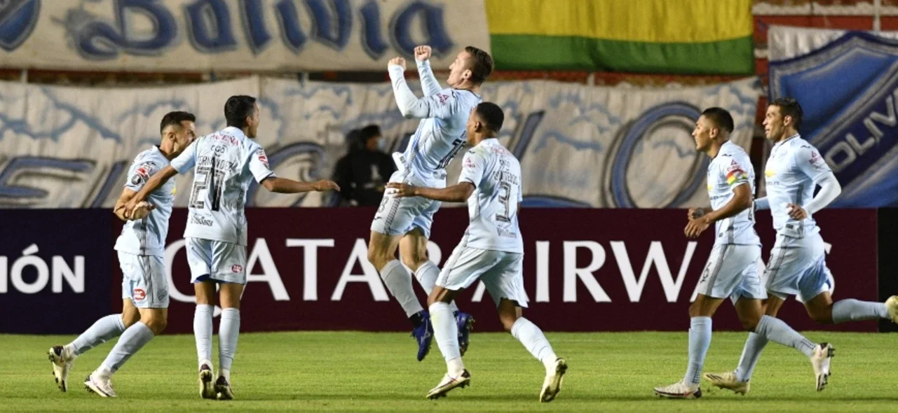 Bolívar goleó 5-0 a Wanderers en el juego de vuelta. / Foto: AFP
