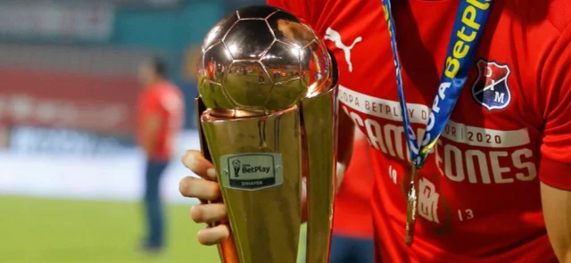 Trofeo de la Copa BetPlay/ Vizzorimage