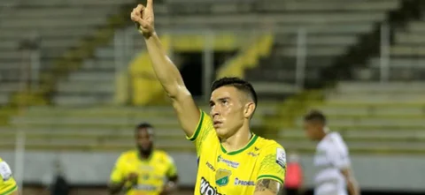 Atlético Huila derrotó 3-1 a Valledupar / VizzorImage / Sergio Reyes