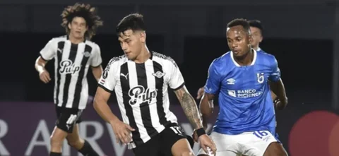 El global terminó 3-2 en favor de Libertad/AFP