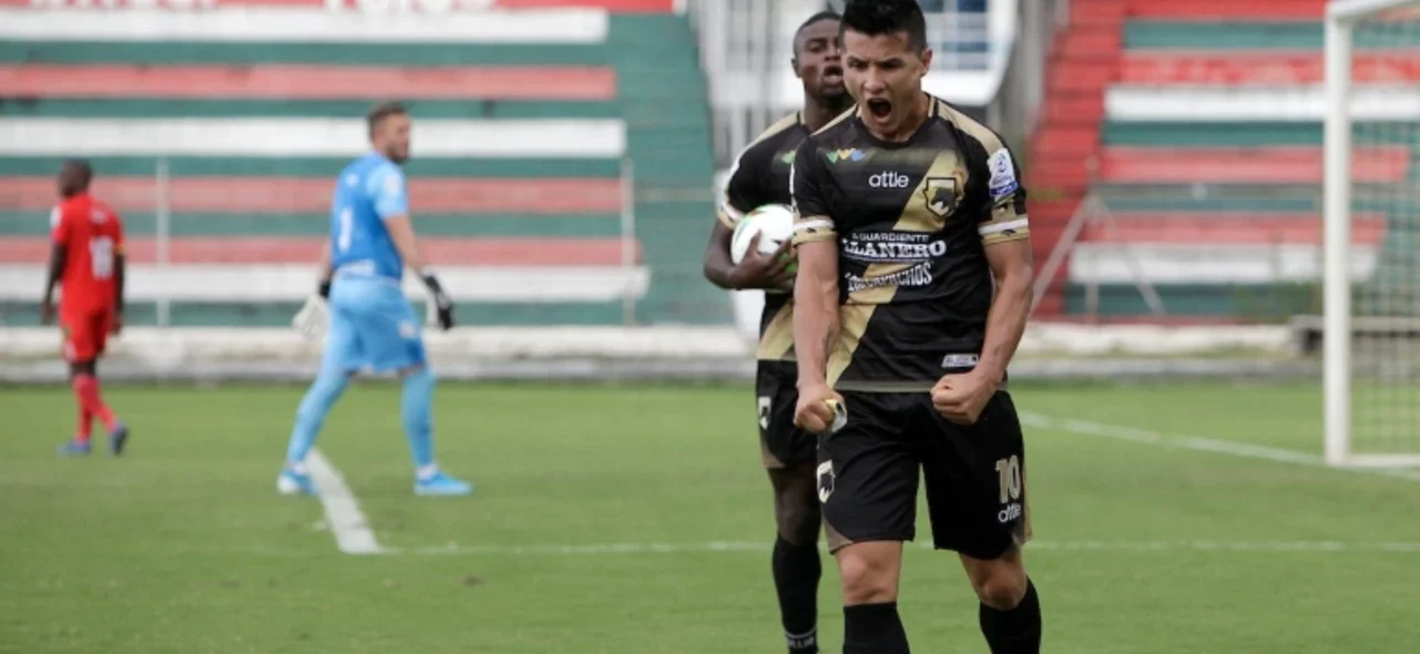 Llaneros derrotó 0-2 a Cortuluá en el Torneo BetPlay. / Foto: VizzorImage - Samir Rojas