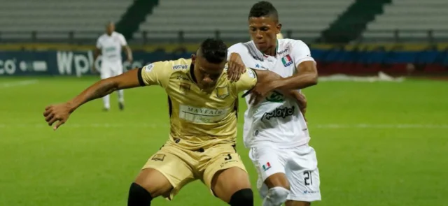 Ambos equipos tienen 12 puntos/ Vizzorimage