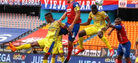 Medellín y Pasto empataron 2-2