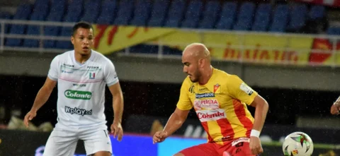 Pereira vs Once Caldas en la fecha 10 de la Liga BetPlay Dimayor 2021 / Foto VizzorImage