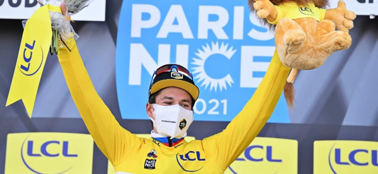 Primoz Roglic, líder de la París-Niza / AFP