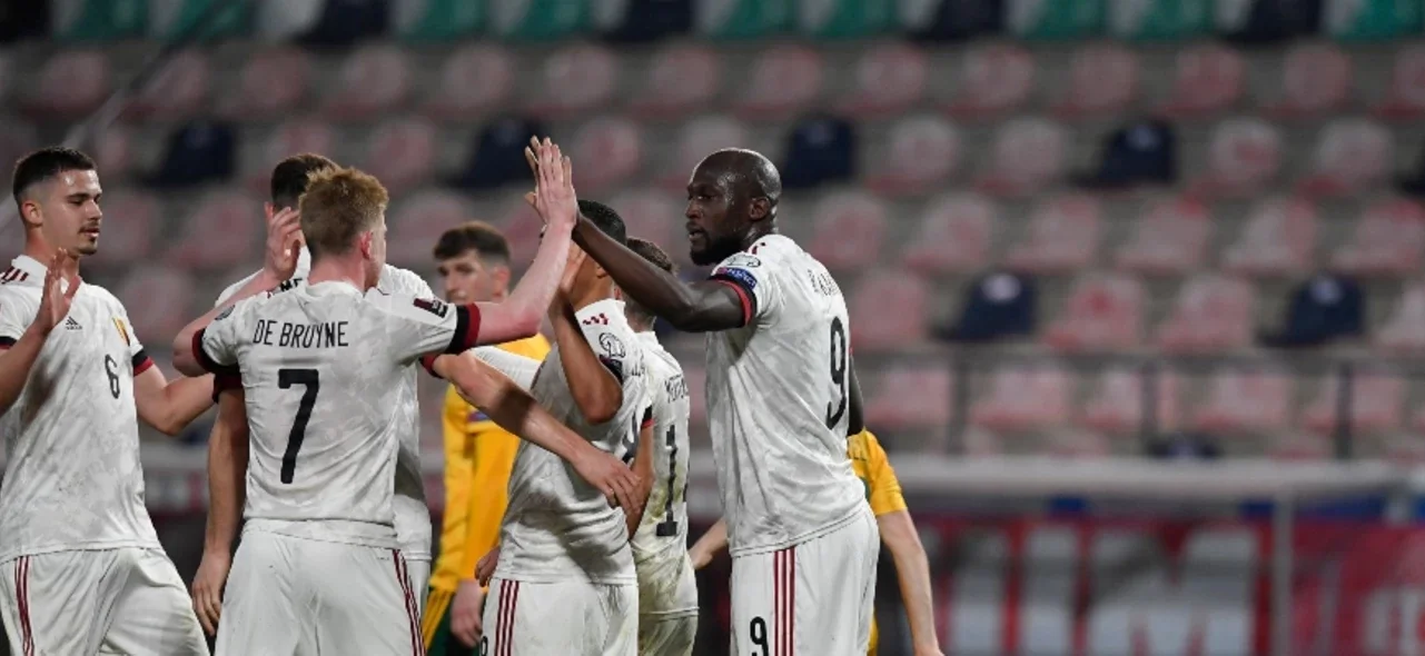 Bélgica celebra el triunfo sobre Gales / Foto AFP