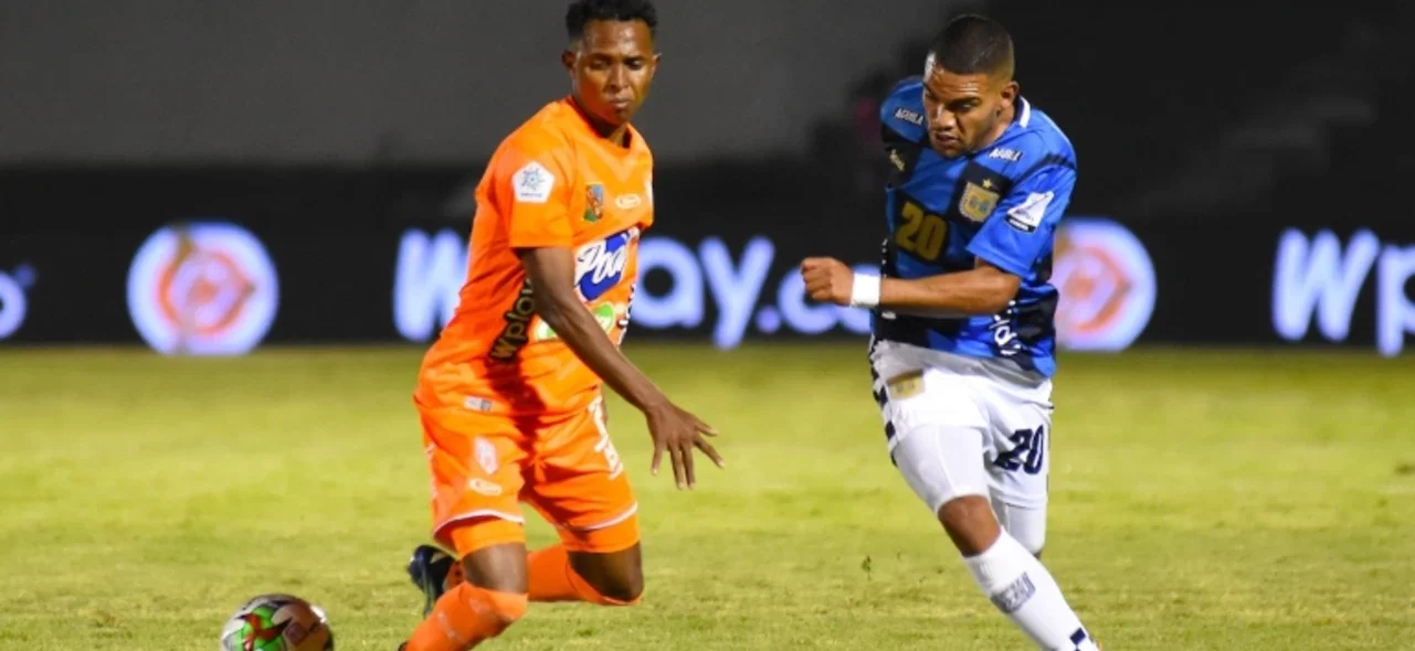 Boyacá Chicó recibió a Envigado en la fecha 14 de la Liga BetPlay Dimayor | VizzorImage / Edward Leguizamón