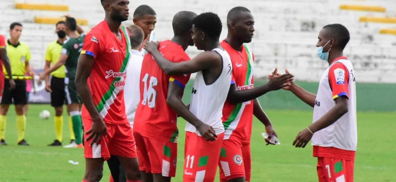 Cortuluá celebra la victoria sobre Valledupar / Foto VizzorImage