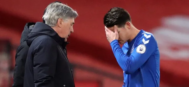 James tendrá un tiempo de recuperación / AFP