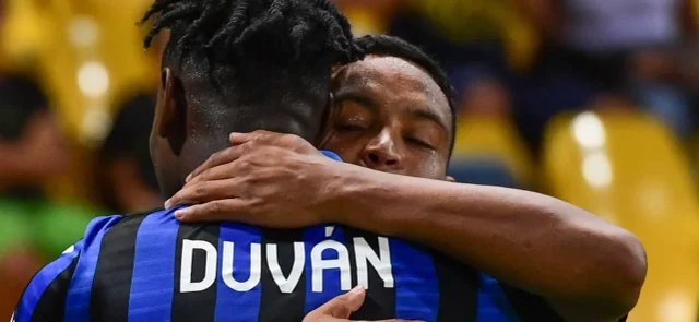 Muriel anotó doblete y Zapata hizo gol en el triunfo de Atalanta. / Foto: AFP