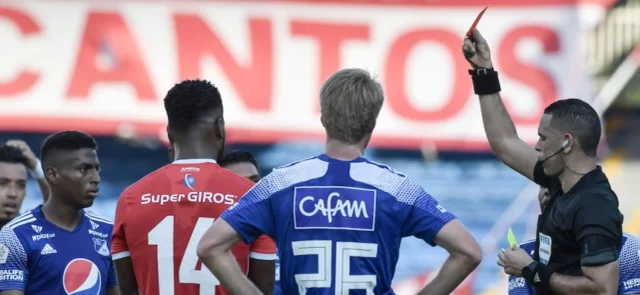 Emerson Rodríguez tiene 2 fechas de sanción/ Vizzorimage