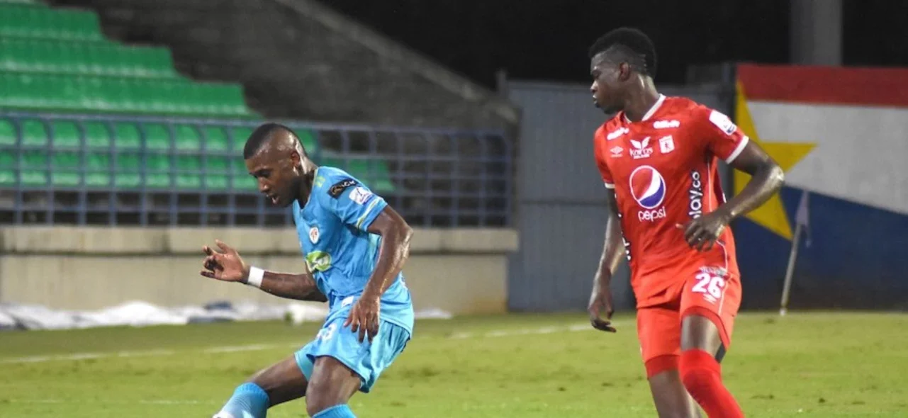 América deberá ganar y esperar resultados para clasificar en la última fecha/ Vizzorimage