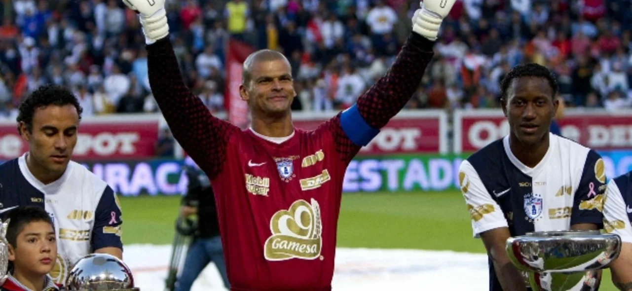 Miguel Calero, leyenda de Pachuca. / Foto: AFP