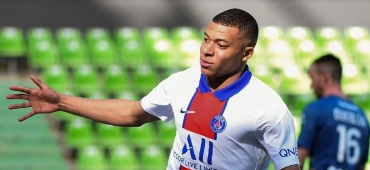 Mbappé marcó doblete/ AFP