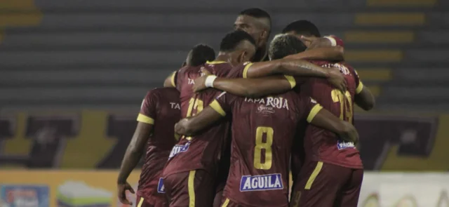 Tolima no tiene puntos en la fase de grupos de la Sudamericana. / Foto: VizzorImage - Juan Torres