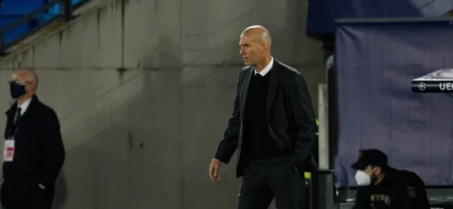 Zinedine Zidane, técnico de Real Madrid/ AFP