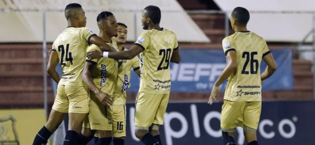 Águilas Doradas presenta 16 jugadores con Covid-19 | Foto: VizzorImage / Donaldo Zuluaga