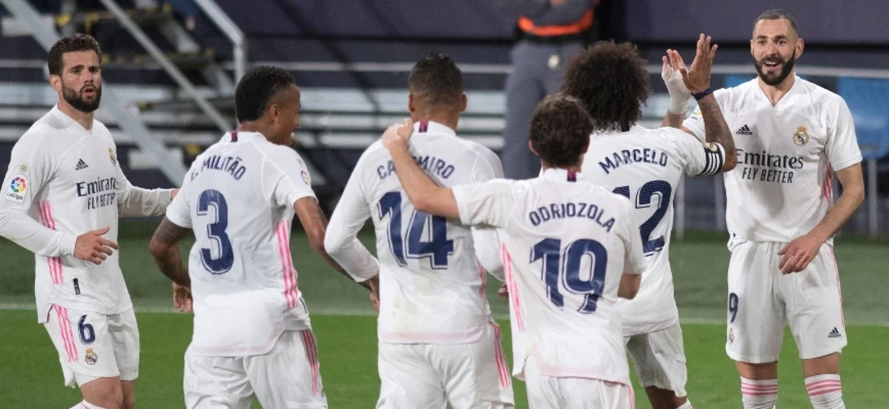 Benzema se reportó con doblete / AFP