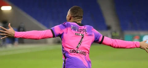 Mbappé, jugador referente en el ataque de PSG /Foto AFP