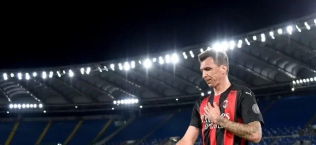 Dura derrota de Milán en su visita a Lazio / AFP