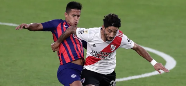 San Lorenzo derrotó 2-1 a River Plate. / Foto: AFP
