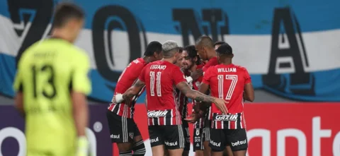 Sao Paulo celebró con goleada / AFP