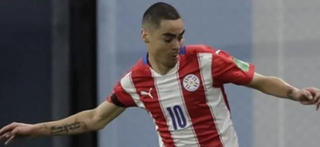 Miguel Almirón, principal figura de Paraguay/ AFP