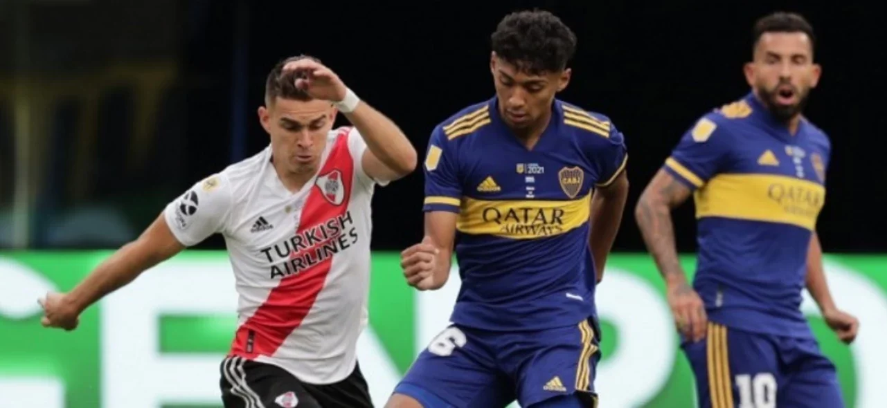 Rafael Santos Borré, delantero de River Plate/ AFP