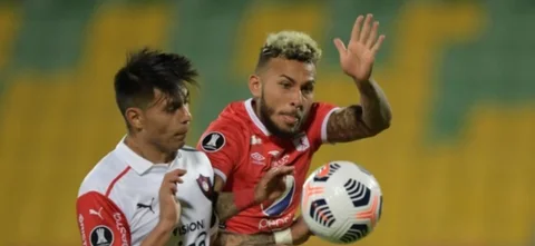 Un triunfo clasifica a América de Cali/ AFP