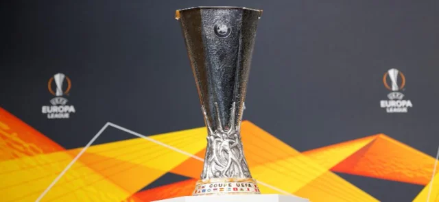 Trofeo de la Europa League/ AFP