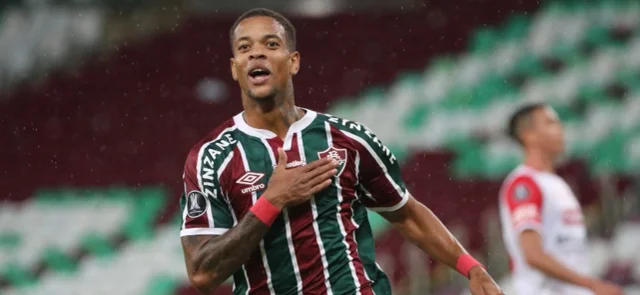 Caio celebra tras anotar el tanto del triunfo frente a Santa Fe / Foto: AFP