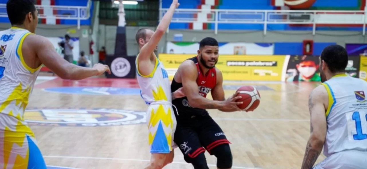 Motilones y Titanes lograron el paso a la semifinal / Foto: División Profesional de Baloncesto