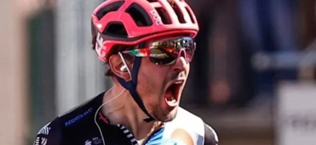 Alberto Bettiol ganó la etapa 18 del Giro de Italia / AFP