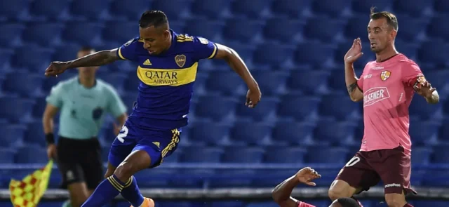 Sebastián Villa jugó los 90 minutos / AFP