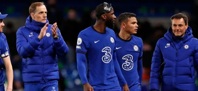 Chelsea regresó al podio / AFP