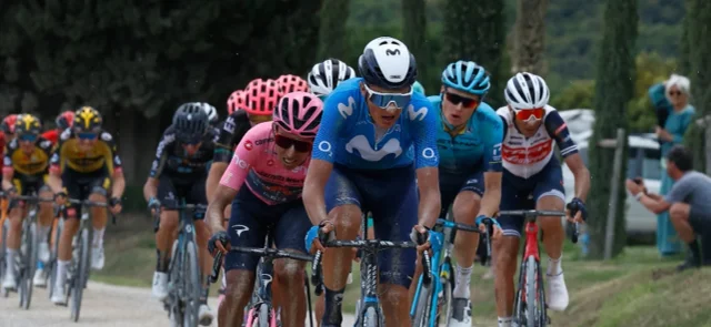Marc Soler estaba a 3 minutos y 19 segundos del líder Egan Bernal / Foto AFP