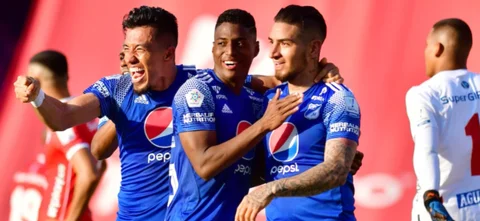Uribe y Arango, los goleadores de Millonarios | Foto: VizzorImage / Nelson Ríos