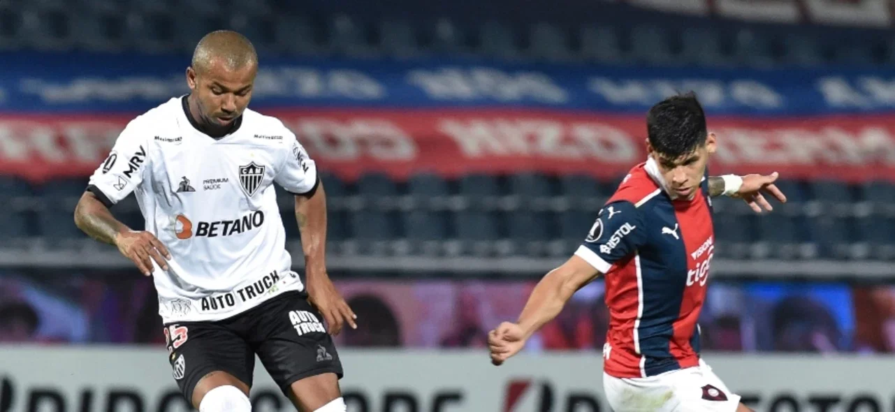 Atlético Mineiro derrotó a Cerro / Foto AFP