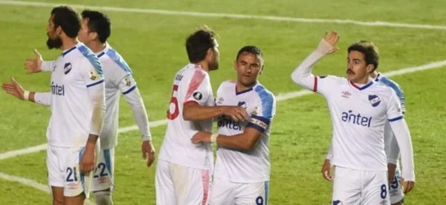 Brian Ocampo anotó el gol de la victoria / AFP