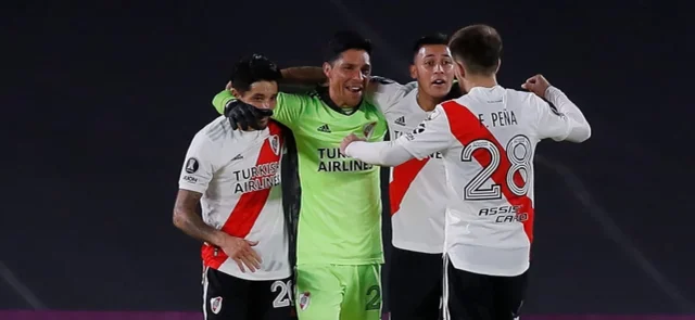 River celebrando el triunfo sobre Santa Fe / Foto AFP
