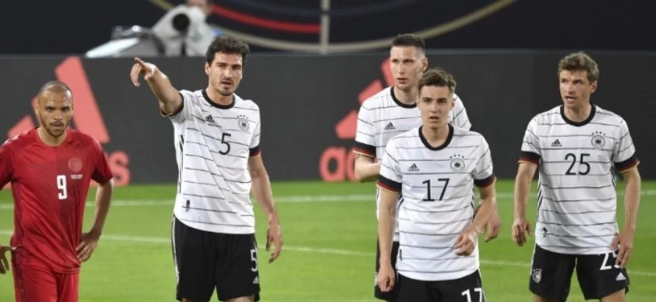 Hummels volvió a jugar con Alemania tras 3 años/ AFP