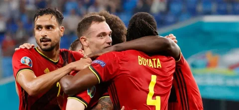 Bélgica se una a Italia y Países Bajos como las selecciones que hicieron 9 puntos de 9/ AFP