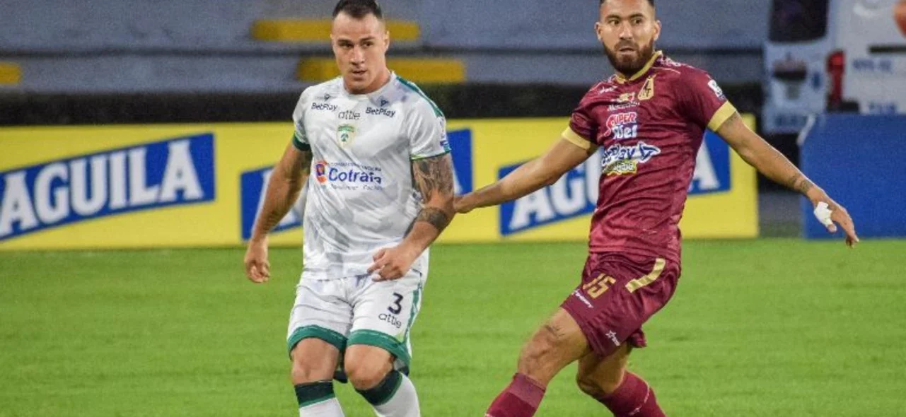 Tolima recibió a La Equidad en la semifinal ida de la Liga BetPlay Dimayor / Foto: VizzorImage / Joan Orjuela