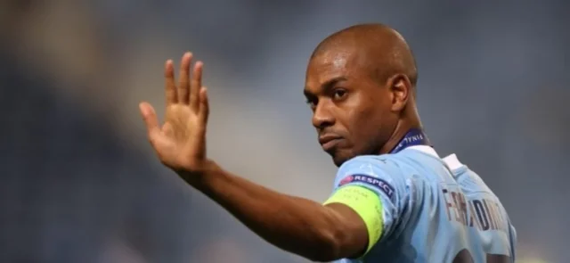 Fernandinho extendió su vínculo laboral con Manchester City hasta 2022. / Foto: AFP