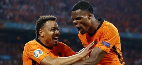 Países Bajos celebrando el triunfo ante Austria / Foto AFP