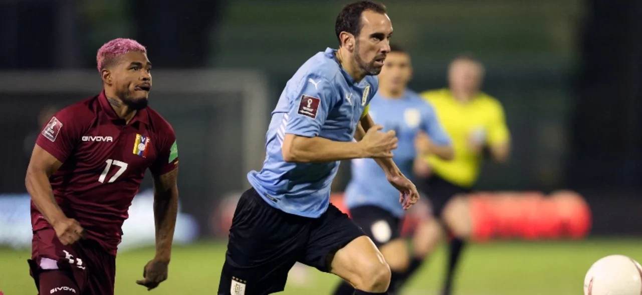 Uruguay y Venezuela empataron sin goles en Caracas. / Foto: AFP