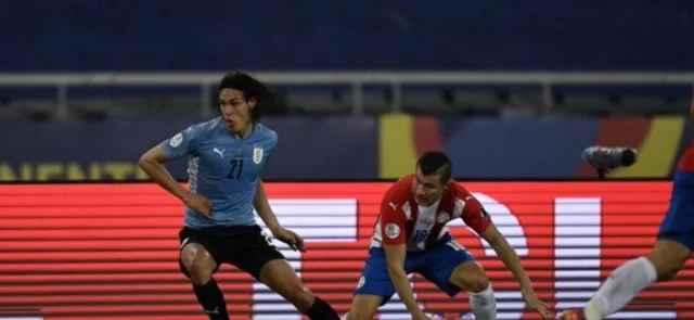 Edinson Cavani marcó el único tanto del partido / Foto: AFP